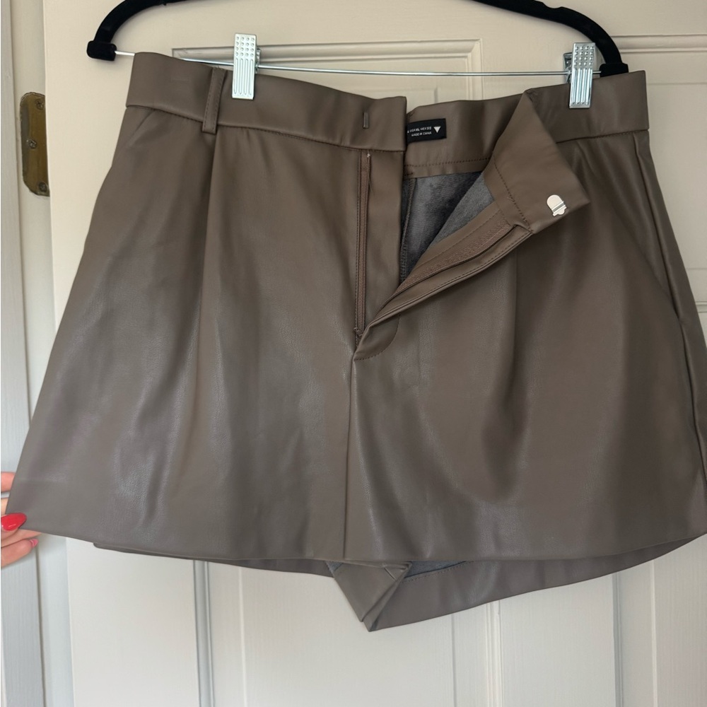 ZARA Faux Leather High-Waist Taupe Women’s Shorts